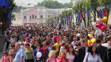 Big crowd at outdoor event video