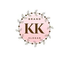 logotipo femenino inicial kk. utilizable para logotipos de naturaleza, salón, spa, cosmética y belleza. elemento de plantilla de diseño de logotipo de vector plano.
