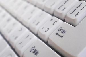 teclado de computadora blanco foto