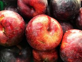 plum are a good fruit for diet photo
