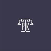 monograma inicial pk para logotipo de bufete de abogados con imagen vectorial de escalas vector