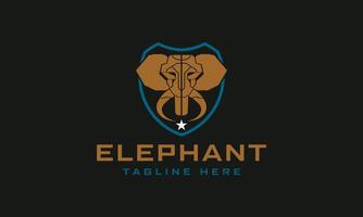 cabeza de elefante en el diseño del logo del escudo. ilustración vectorial de un elefante con estilo moderno. plantilla de diseño de icono de elefante. vector