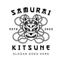 kitsune y cuerda samurai shuriken cabeza logotipo de lobo japonés en estilo vintage ilustración vectorial en blanco y negro vector