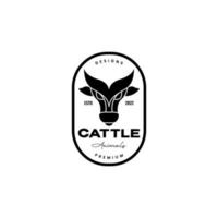 ganado vaca ganado insignia negra diseño de logotipo vintage vector