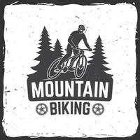 diseño de tipografía vintage con hombre montando bicicleta y silueta forestal. vector