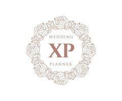 colección de logotipos de monogramas de boda con letras iniciales xp, plantillas florales y minimalistas modernas dibujadas a mano para tarjetas de invitación, guardar la fecha, identidad elegante para restaurante, boutique, café en vectores