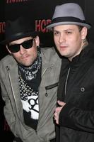 joel y benji madden evento cinco de mayo crown bar los angeles, ca 5 de mayo de 2008 foto