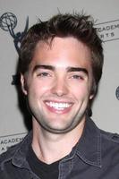 Drew Tyler Bell arriving at the Daytime Emmy Nominees Reception at the Television Academy in North Hollywood, CA on August 27, 2009 photo