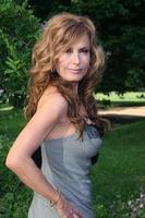 Tracey Bregman llega a la recepción de la Academia de Artes y Ciencias de la Televisión para los nominados a los premios Emmy diurnos de 2008 Savannah Resturant Burbank, CA 9 de junio de 2008 foto