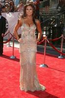 nadia bjorlin llegando a los emmys diurnos 2008 en el teatro kodak en hollywood, ca el 20 de junio de 2008 foto