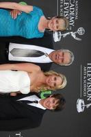 john mccook y su esposa laurette, hija molly y devon werkheiser llegando a los premios emmy diurnos en el teatro orpheum en los angeles, ca el 30 de agosto de 2009 foto