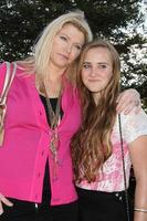 tracey tweed y emily field llegando a la cura en los cañones 3 evento four seasons hotel westlake village westlake village, ca 4 de octubre de 2009 foto