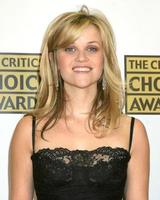 reese witherspoon premios elección de los críticos centro cívico de santa monica santa monica, ca 9 de enero de 2006 2005 foto