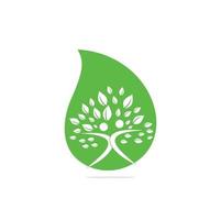 logotipo de concepto de forma de gota de personas orgánicas. logotipo de la gente. plantilla de logotipo de vector de logotipo de árbol. persona sana gente árbol eco y bio icono. icono de carácter humano símbolo de cuidado de la naturaleza.