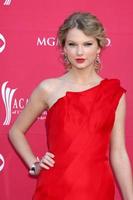 Taylor Swift arriving at the 44th Academy of Country Music Awards at the MGM Grand Arena in Las Vegas, NV on April 5, 2009 photo