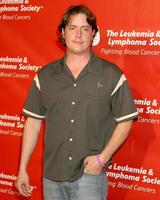 jeremy london celebrity rock n bowl en beneficio de la sociedad de leucemia y linfoma lucky strike bowling alley los angeles, ca 14 de enero de 2006 foto