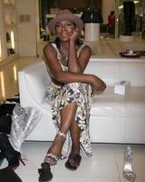 Sheryl Lee Ralph shopping for shoes and purses at the Carmen Steffens Store at the Westfield Fahion Square Mall, in Sherman Oaks, CA on October 9, 2008 photo