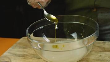 The process before after of making New York-style pizza at home video