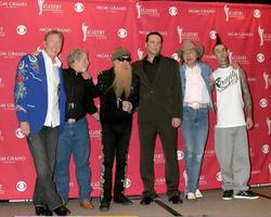 Buddy Owens, ,Billy Gibbons, Vince Vaughn, Dwight Yoakam, and Travis Barker Press Room MGM Garden Arena Las Vegas, NV May 23, 2006 photo