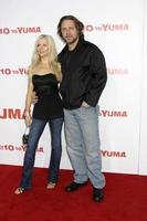 Russell Crowe and Wife Danielle 3 - 10 To Yuma Premiere Westwood, CA Aug 21, 2007 2007 photo