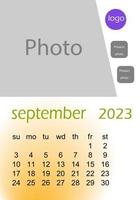 Diseño básico del calendario de pared 2023, calendario colgante. calendario mensual clásico para 2023. calendario al estilo de forma cuadrada minimalista. la semana comienza el domingo. vector