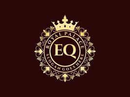 letra eq logotipo victoriano de lujo real antiguo con marco ornamental. vector