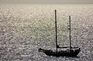 vista al mar durante el día foto