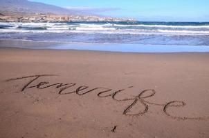 playa de arena en las islas canarias foto