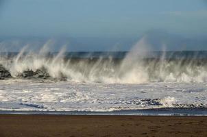 Huge sea waves photo