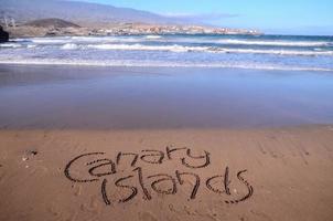 playa de arena en las islas canarias foto