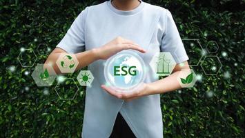 esg, emisión neta cero, tecnología limpia, concepto de energía renovable. foto