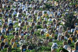 rabat, marruecos, 2022 - tumbas del cementerio de rabat foto