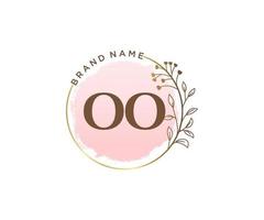 Initial OO feminine logo. Usable for Nature, Salon, Spa, Cosmetic and Beauty Logos. Flat Vector Logo Design Template Element.