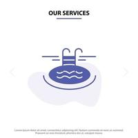 nuestros servicios piscina hotel sirve plantilla de tarjeta web de icono de glifo sólido vector