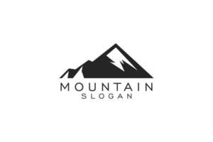 inspiración para el diseño del logo hipster de montaña, viaje y aventura vector