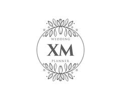 colección de logotipos de monograma de boda con letras iniciales xm, plantillas florales y minimalistas modernas dibujadas a mano para tarjetas de invitación, guardar la fecha, identidad elegante para restaurante, boutique, café en vector