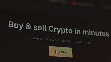 processus d'achat de bitcoin. investir de l'argent dans la crypto-monnaie. effectuer un paiement en ligne avec egp video