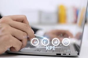 kpi indicador clave de rendimiento concepto de tecnología de internet empresarial. foto