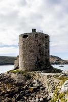 antiguo fuerte construido en piedra en la isla de Scilly foto