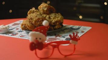 il processi prima dopo di fabbricazione Natale cucina, io preparare fritte pollo video