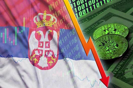 bandera serbia y tendencia descendente de criptomonedas con dos bitcoins en billetes de dólar y visualización de código binario foto