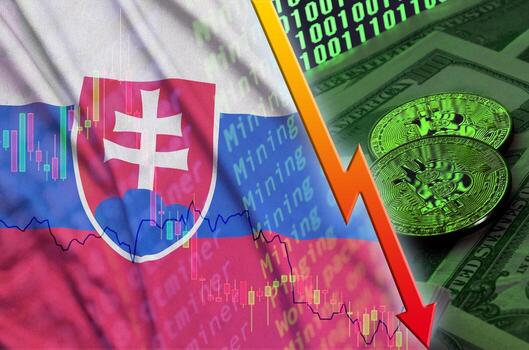 bandera de eslovaquia y tendencia descendente de criptomonedas con dos bitcoins en billetes de dólar y visualización de código binario foto