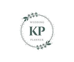 colección de logotipos de monograma de boda con letras iniciales kp, plantillas florales y minimalistas modernas dibujadas a mano para tarjetas de invitación, guardar la fecha, identidad elegante para restaurante, boutique, café en vector