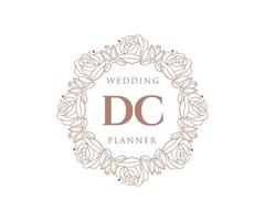 colección de logotipos de monogramas de boda con letras iniciales dc, plantillas florales y minimalistas modernas dibujadas a mano para tarjetas de invitación, guardar la fecha, identidad elegante para restaurante, boutique, café en vector