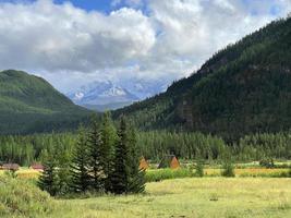 hermoso paisaje en las montañas de altai, rusia foto