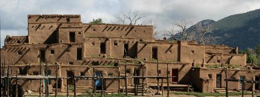 pueblo de taos en nuevo mexico, estados unidos foto