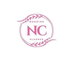 colección de logotipos de monograma de boda con letras iniciales nc, plantillas florales y minimalistas modernas dibujadas a mano para tarjetas de invitación, guardar la fecha, identidad elegante para restaurante, boutique, café en vector