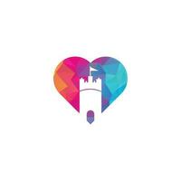vector de concepto de diseño de logotipo de concepto de forma de corazón de castillo. vector de plantilla de logotipo de torre de castillo.