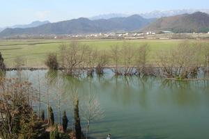 el lago cerca de la granja foto