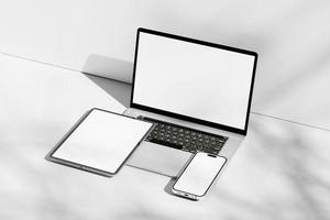 Blank scren multi device mockup photo